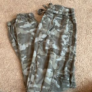 Camo cargo joggers